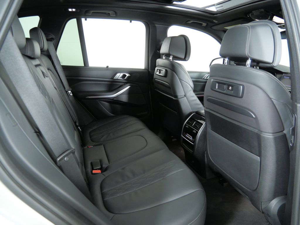 Thumbnail: 2019 BMW X5 - 11