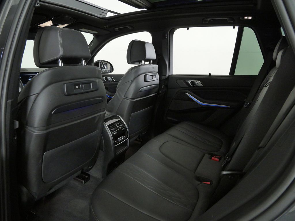 Thumbnail: 2022 BMW X5 - 37