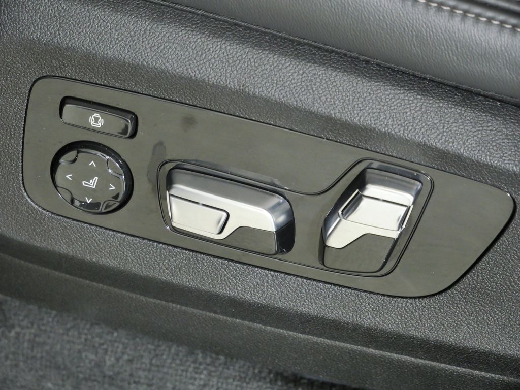 Thumbnail: 2022 BMW X5 - 44