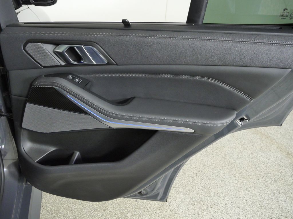 Thumbnail: 2022 BMW X5 - 32