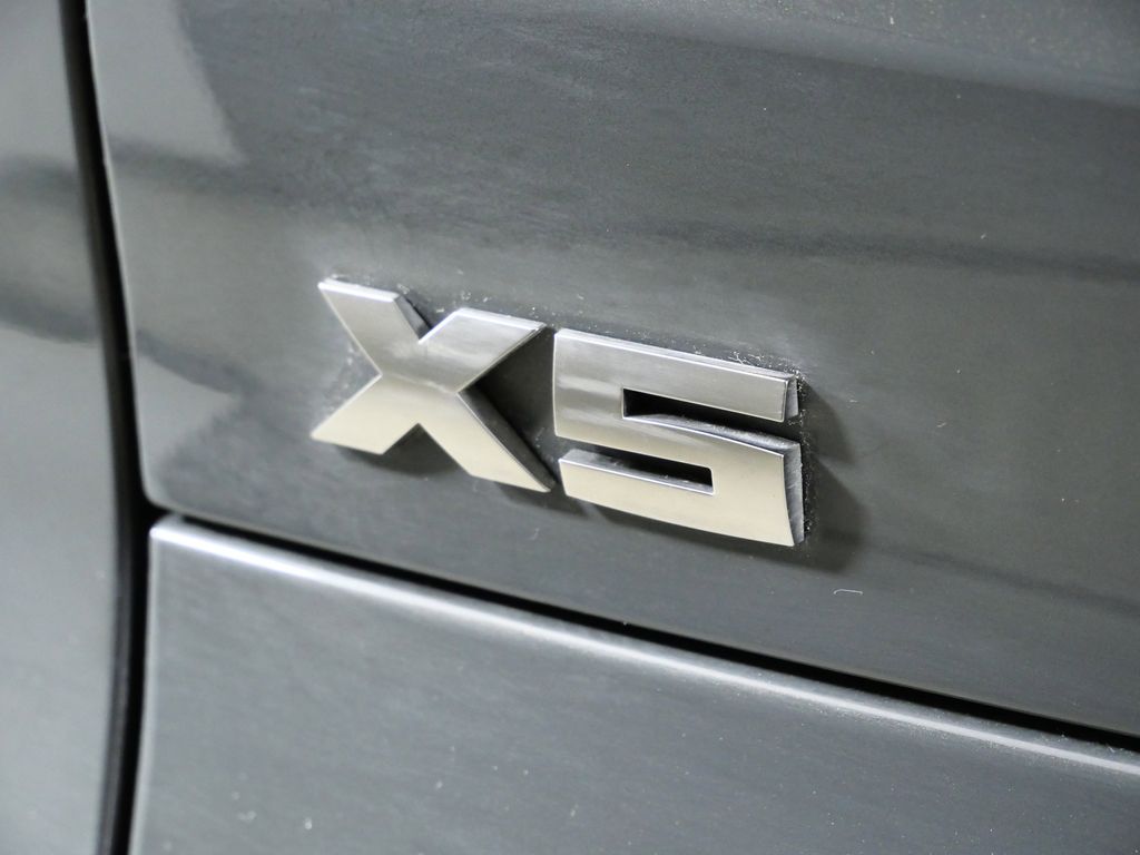 Thumbnail: 2023 BMW X5 - 24