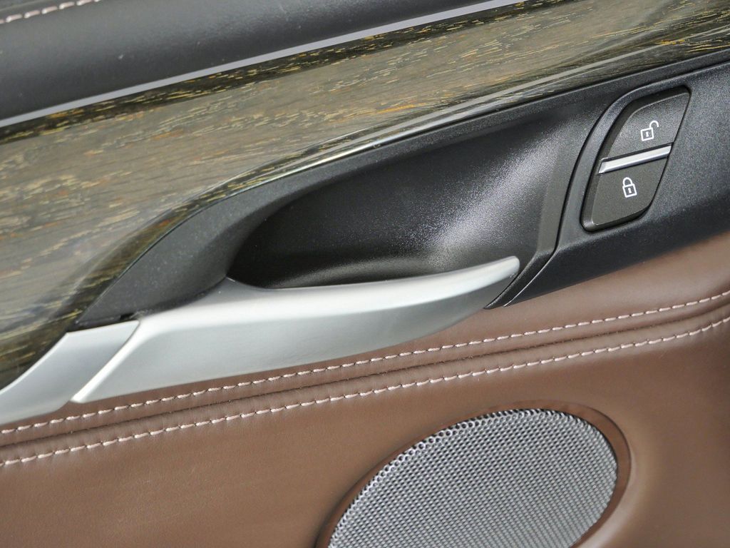 Thumbnail: 2016 BMW X5 - 40