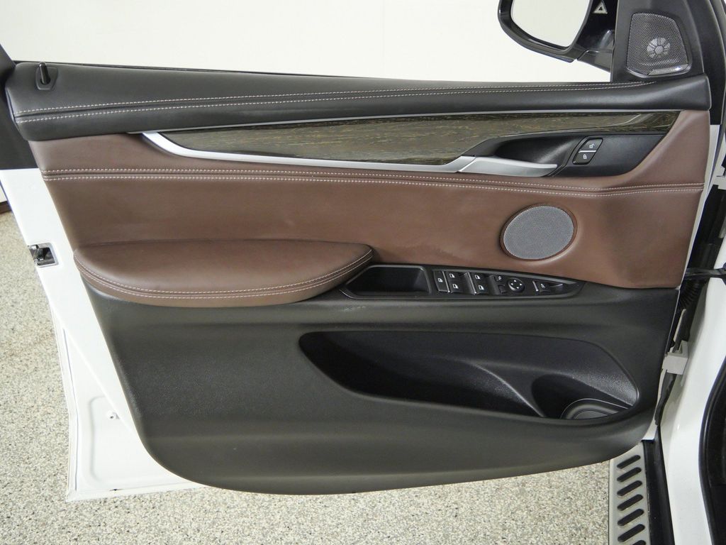 Thumbnail: 2016 BMW X5 - 37