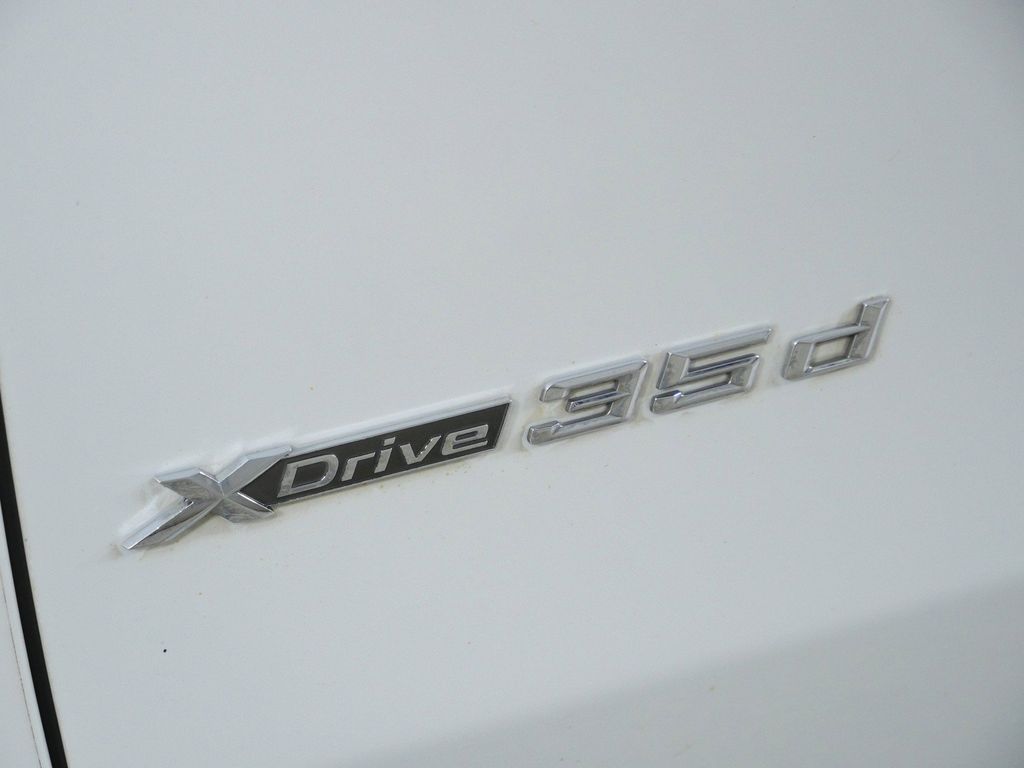 Thumbnail: 2016 BMW X5 - 24