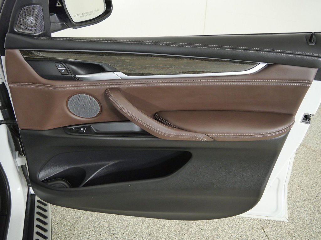Thumbnail: 2016 BMW X5 - 27