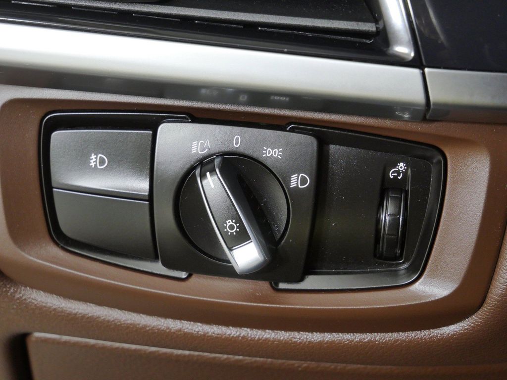 Thumbnail: 2016 BMW X5 - 43