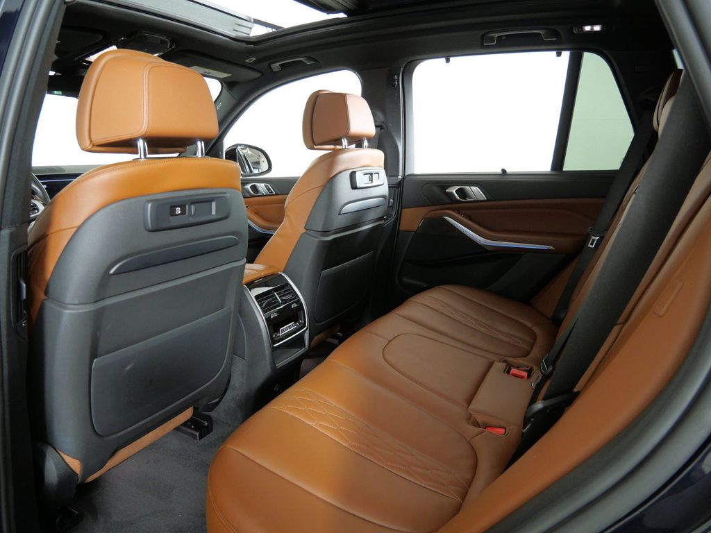 Thumbnail: 2022 BMW X5 - 34