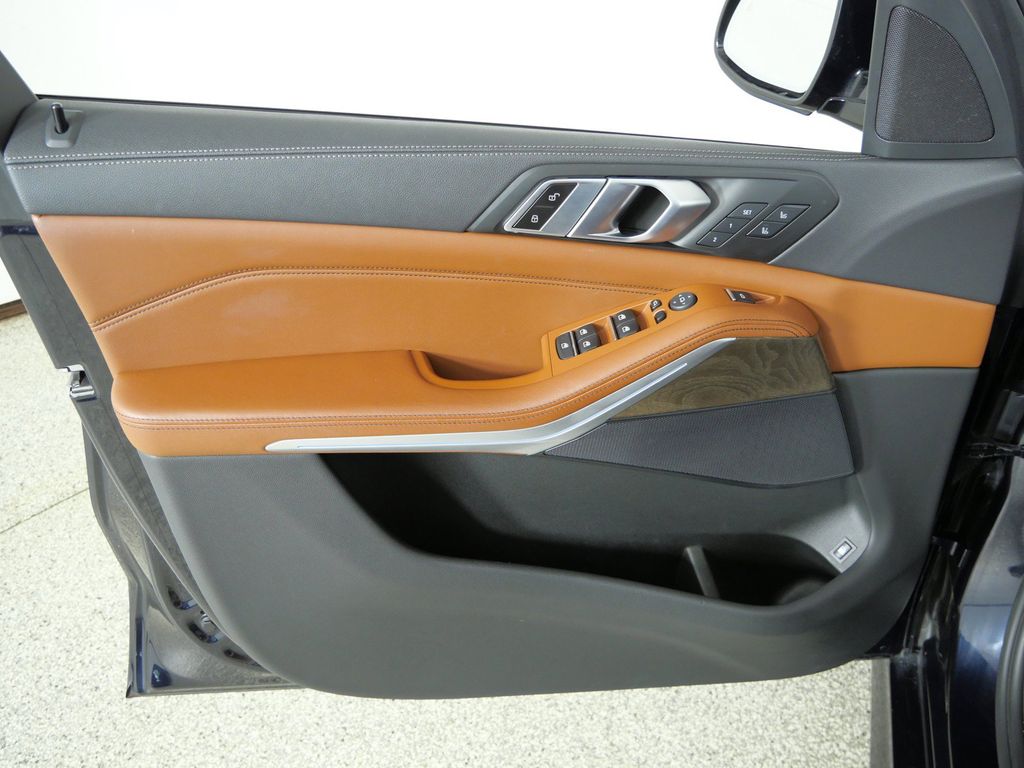 Thumbnail: 2022 BMW X5 - 36