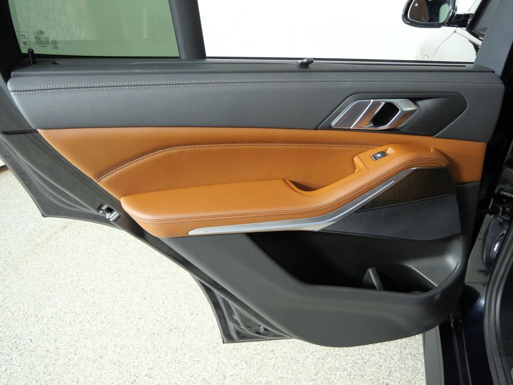 Thumbnail: 2022 BMW X5 - 33