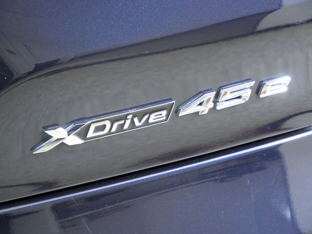 Thumbnail: 2022 BMW X5 - 23