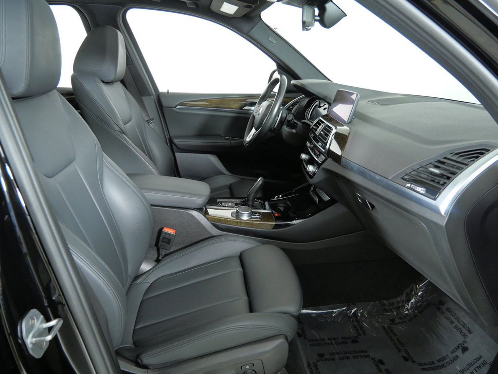 Thumbnail: 2019 BMW X3 - 9