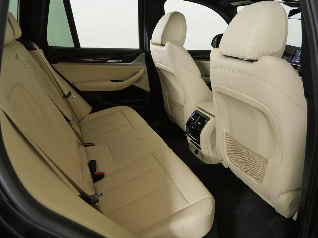 Thumbnail: 2019 BMW X3 - 11