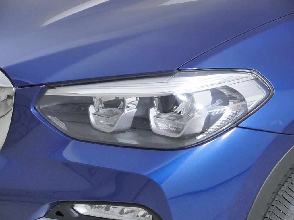 Thumbnail: 2019 BMW X3 - 17