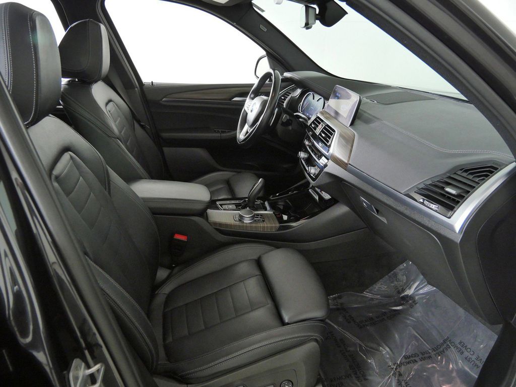Thumbnail: 2018 BMW X3 - 9
