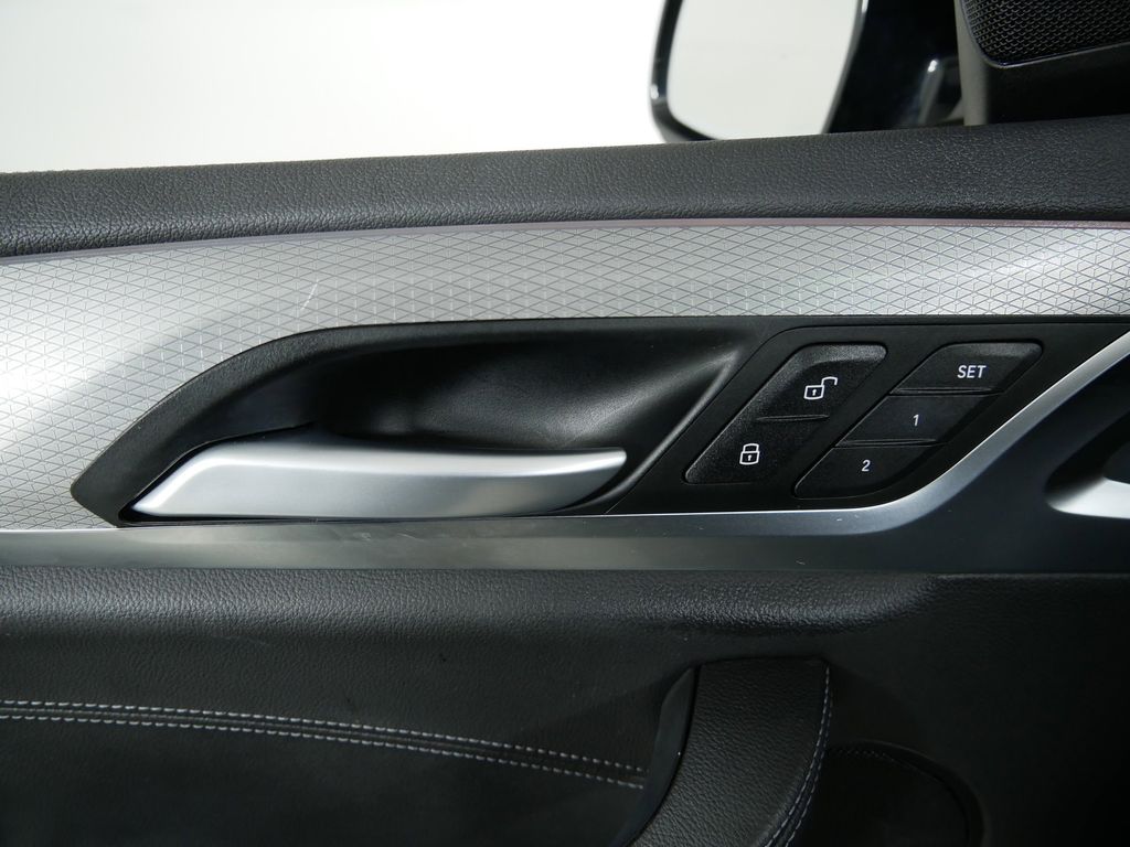 2018 BMW X3 M40i 38