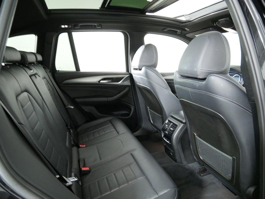 2018 BMW X3 M40i 11