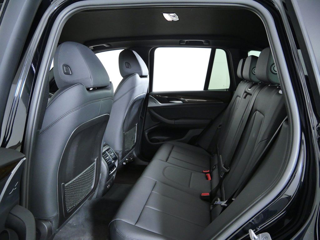 Thumbnail: 2021 BMW X3 - 33