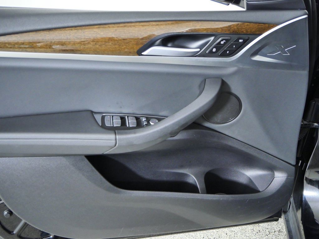 Thumbnail: 2021 BMW X3 - 37