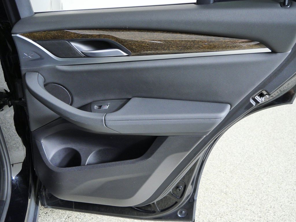 Thumbnail: 2021 BMW X3 - 31