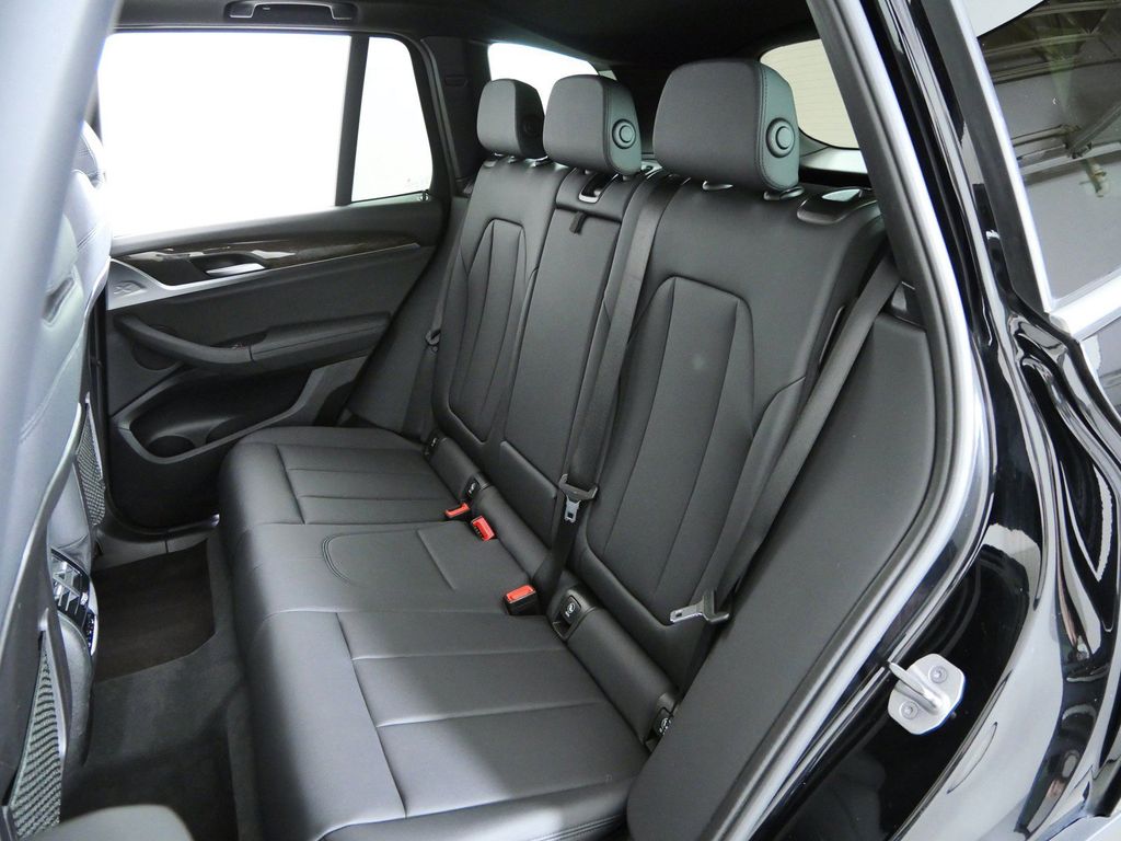 Thumbnail: 2021 BMW X3 - 34