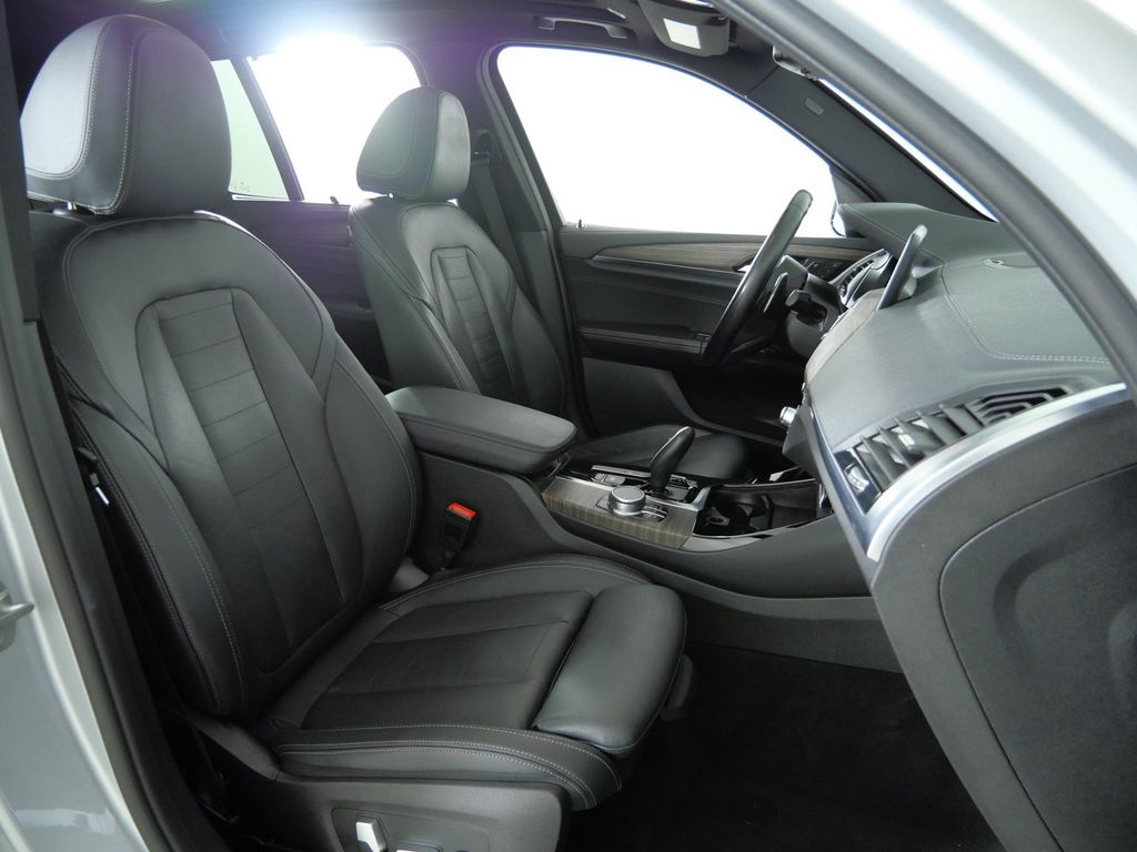 Thumbnail: 2020 BMW X3 - 10