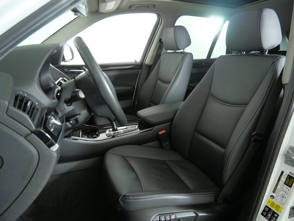 Thumbnail: 2017 BMW X3 - 38