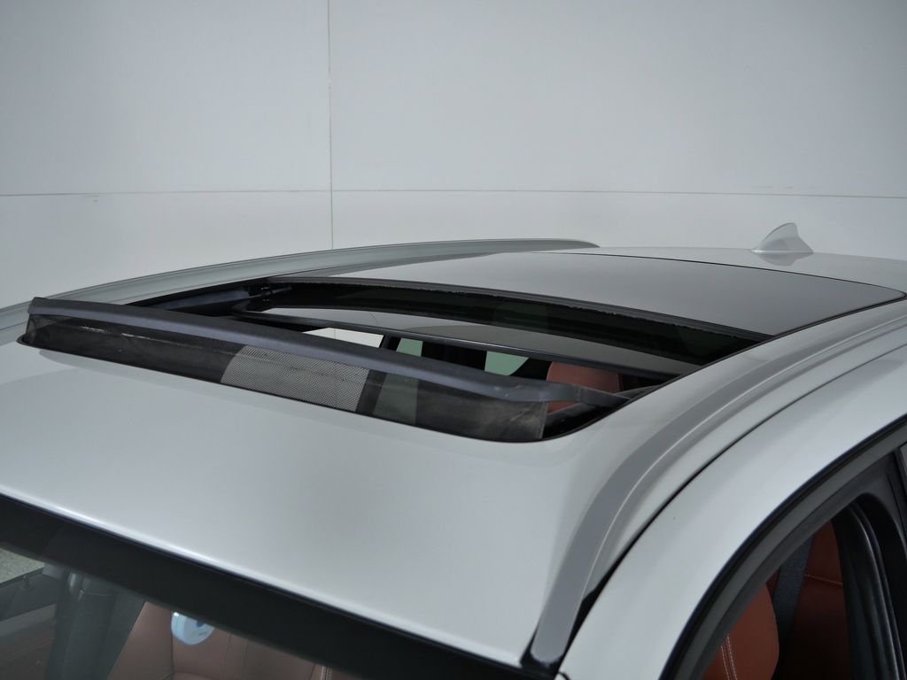 Thumbnail: 2013 BMW X3 - 26