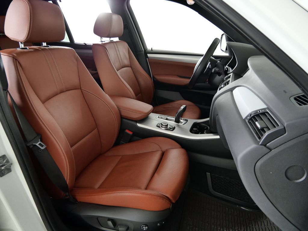 Thumbnail: 2013 BMW X3 - 10