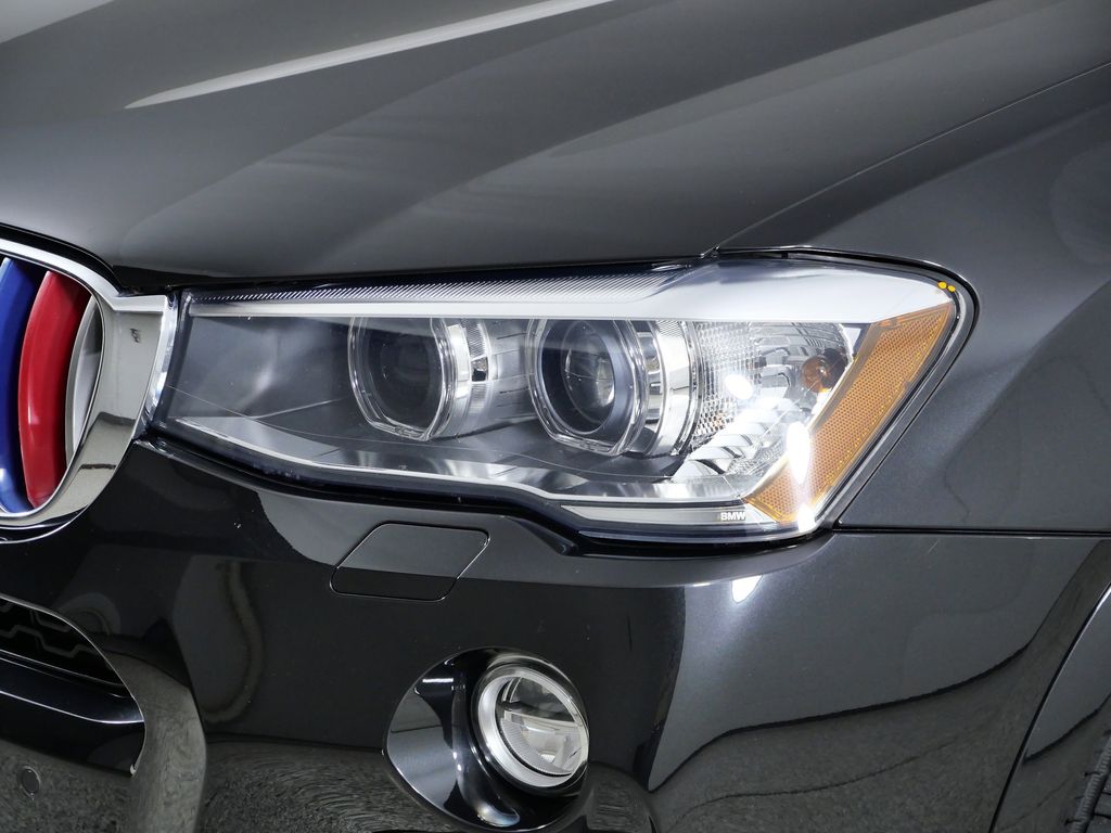 Thumbnail: 2018 BMW X4 - 17