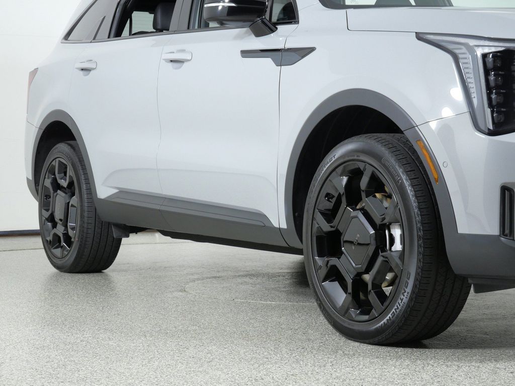 Thumbnail: 2025 Kia Sorento - 8