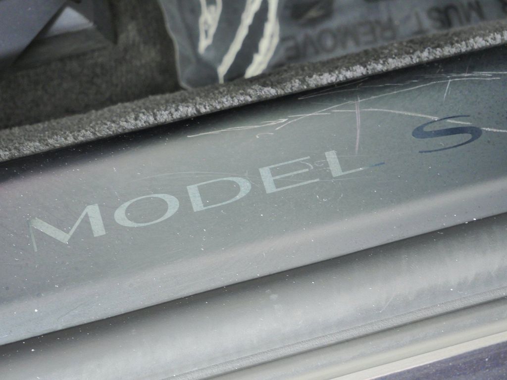 Thumbnail: 2023 Tesla Model S - 27