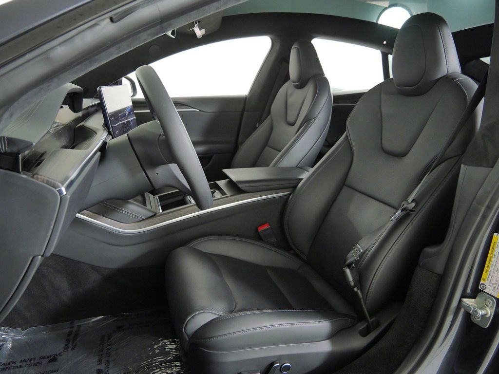 Thumbnail: 2023 Tesla Model S - 36