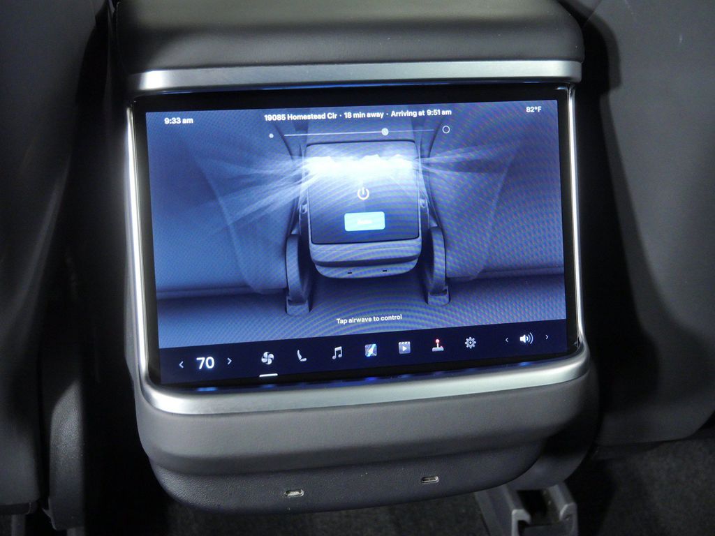 Thumbnail: 2023 Tesla Model S - 11