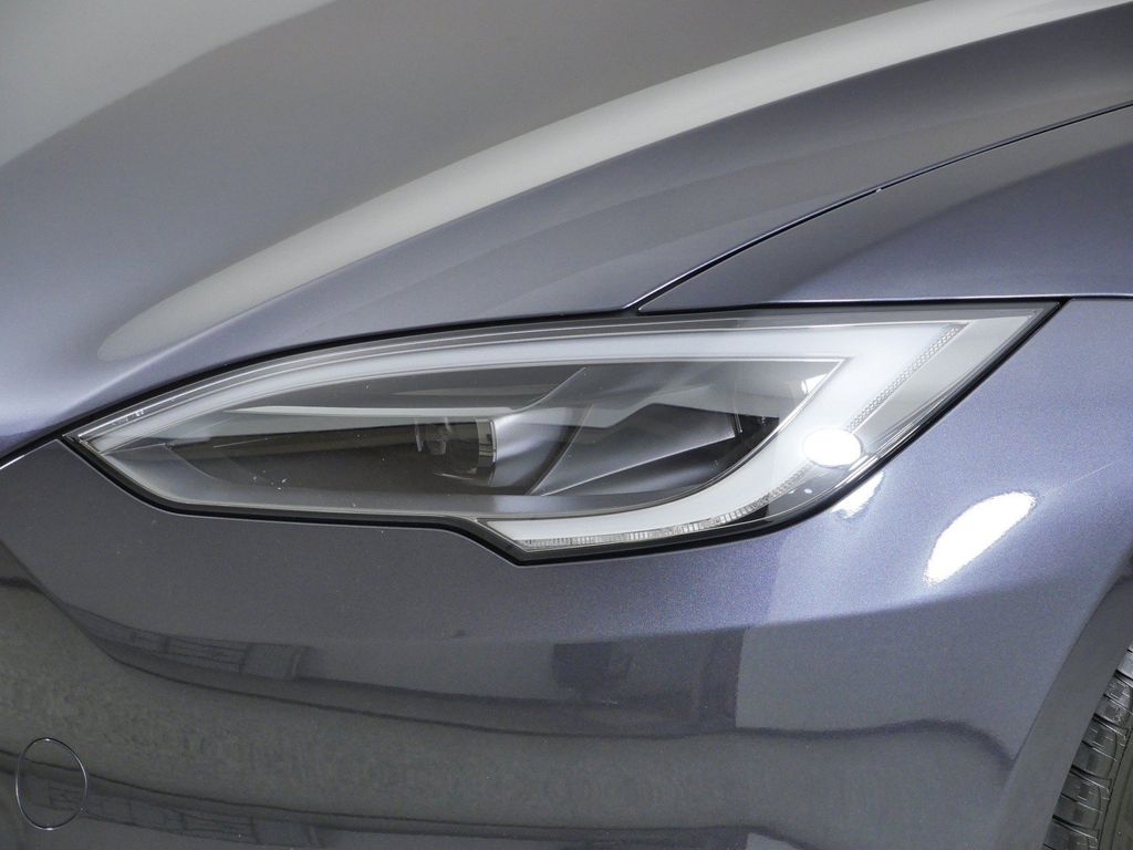 Thumbnail: 2023 Tesla Model S - 15
