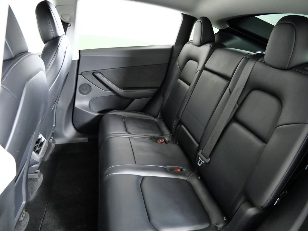 Thumbnail: 2021 Tesla Model Y - 33