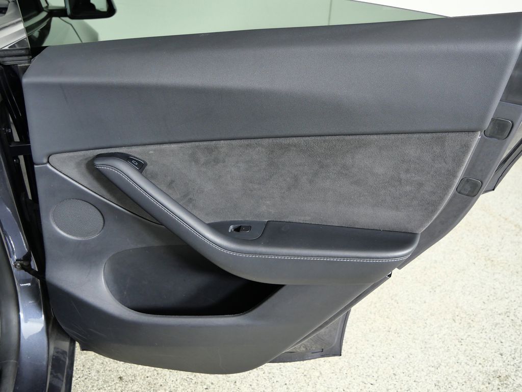 Thumbnail: 2021 Tesla Model Y - 28