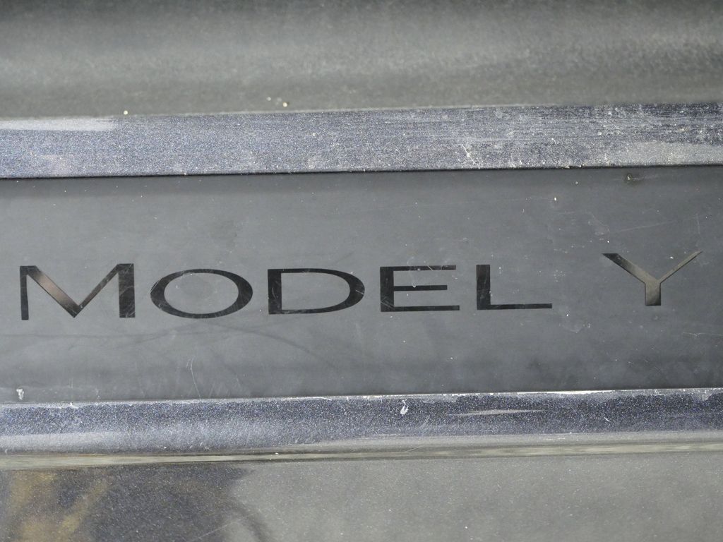 Thumbnail: 2021 Tesla Model Y - 27
