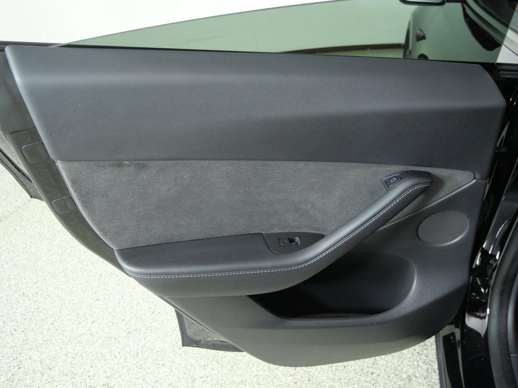 Thumbnail: 2021 Tesla Model Y - 30