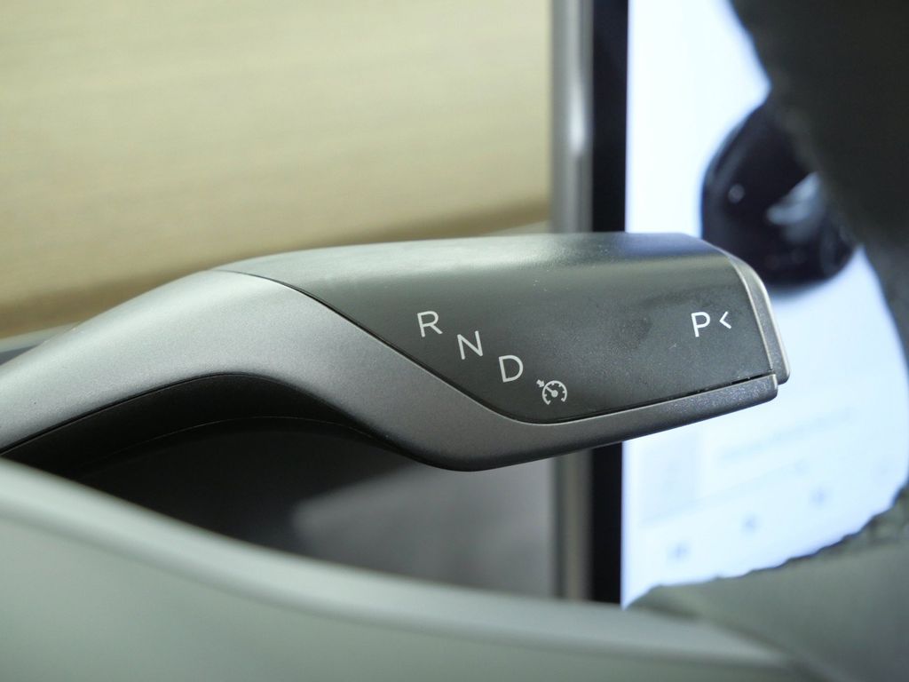 Thumbnail: 2021 Tesla Model Y - 42