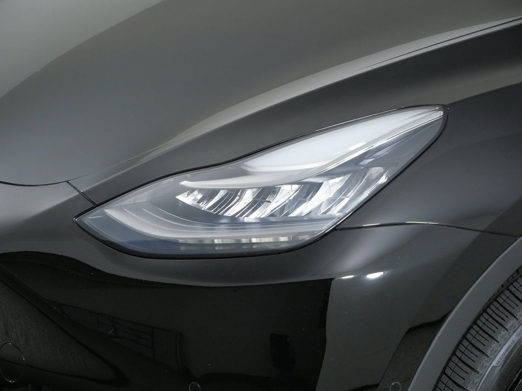Thumbnail: 2021 Tesla Model Y - 14