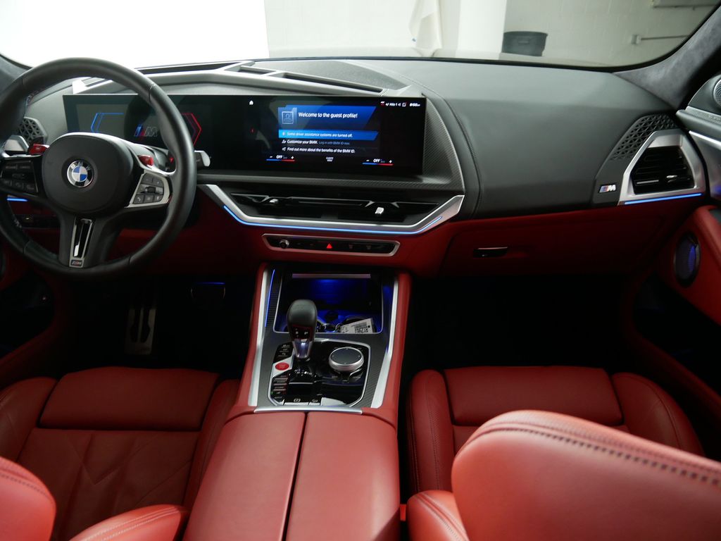 2023 BMW XM  2