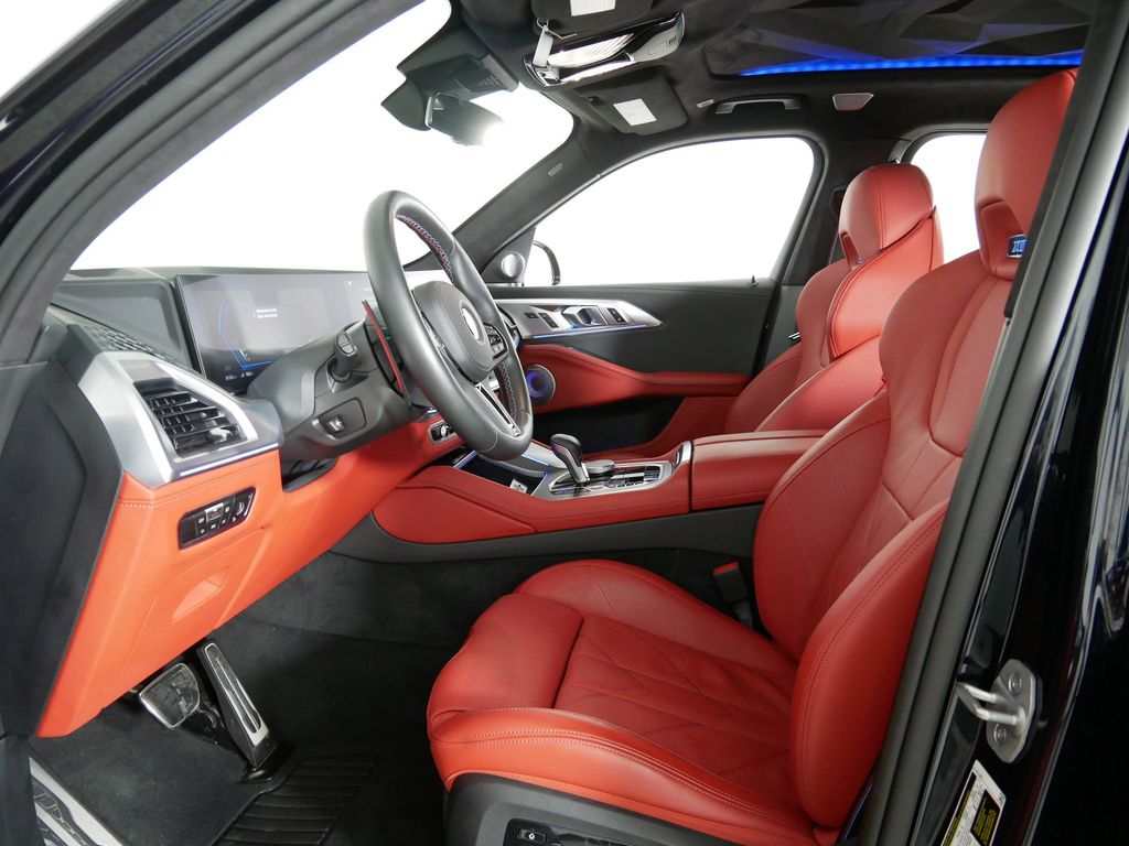 2023 BMW XM  34
