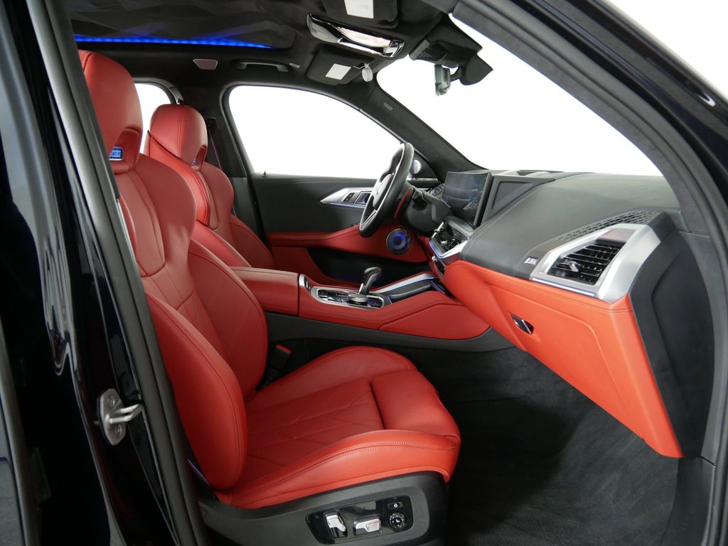 2023 BMW XM  9