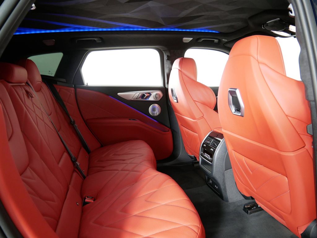 2023 BMW XM  30