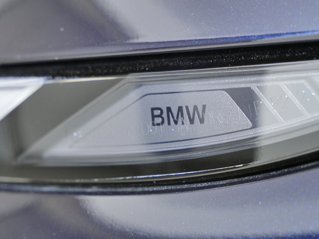 Thumbnail: 2023 BMW XM - 6