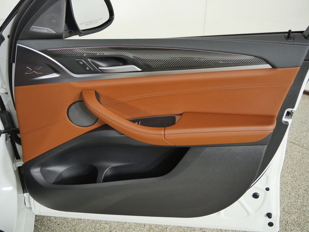 Thumbnail: 2024 BMW X4 - 28