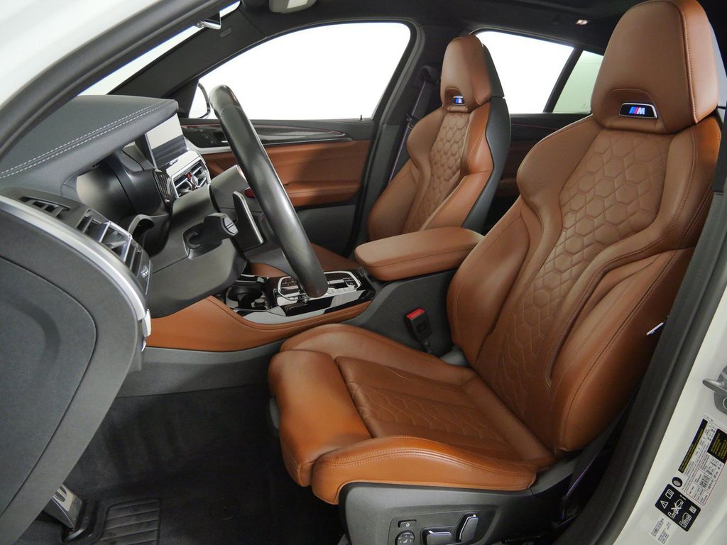 Thumbnail: 2024 BMW X4 - 39