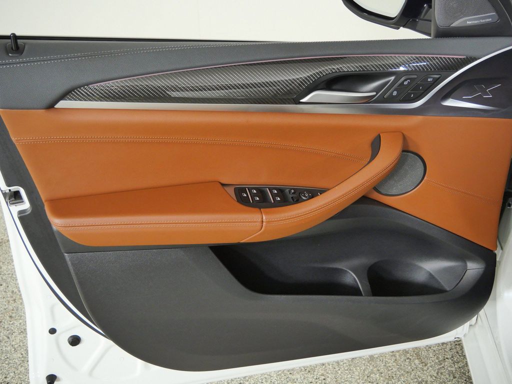 Thumbnail: 2024 BMW X4 - 37