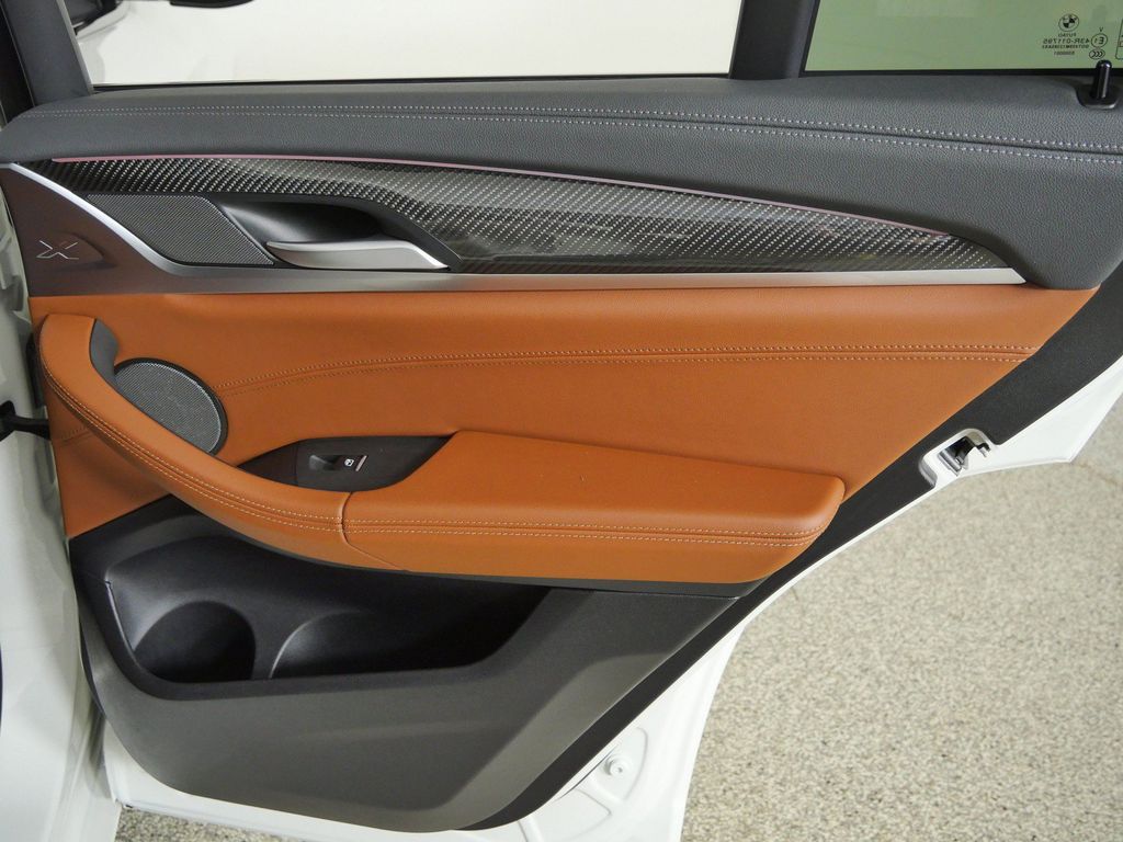 Thumbnail: 2024 BMW X4 - 31