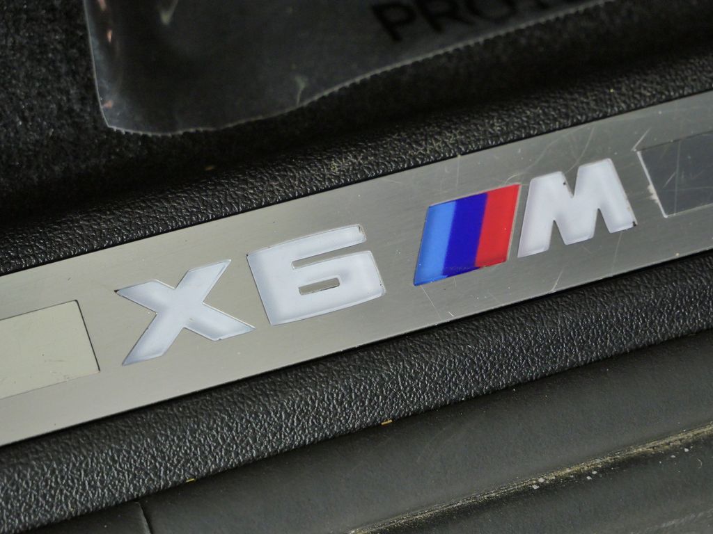 Thumbnail: 2021 BMW X6 - 28